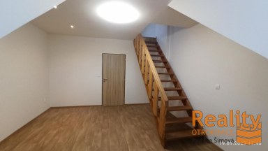nájem 2+1 Napajedla loft