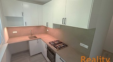 205_7979216064.jpg